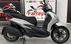 Beverly 400 S