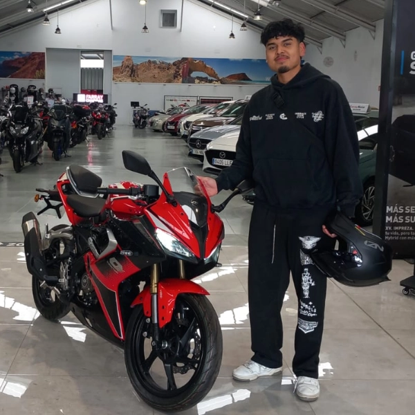 Entregas_Clientes_Farray_Motos_Angel