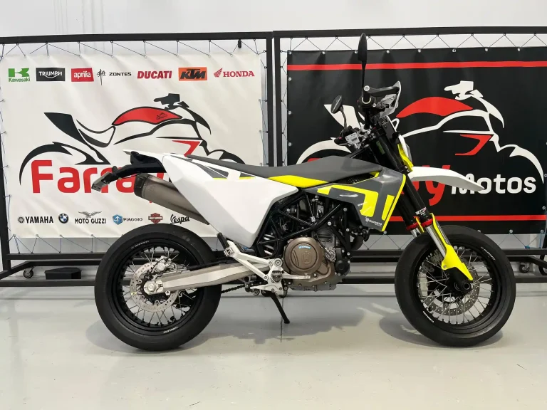 Husqvarna 701 Supermotard