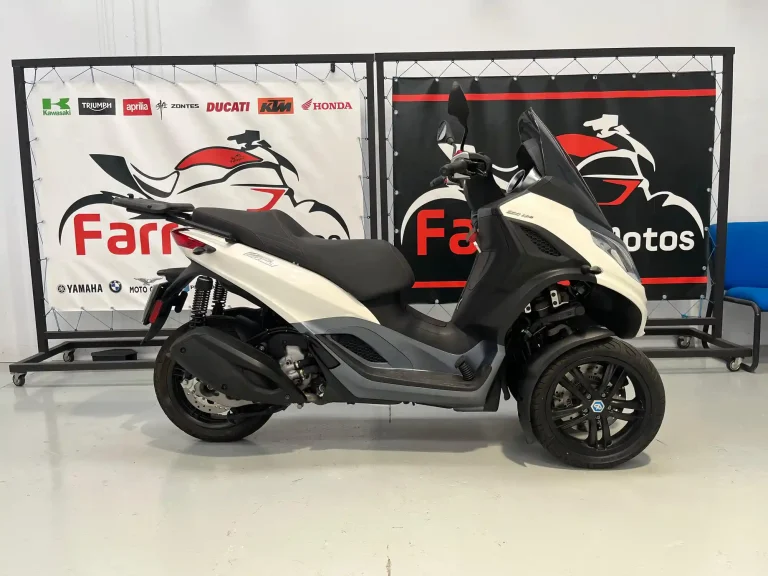 Piaggio MP3 300 HPE