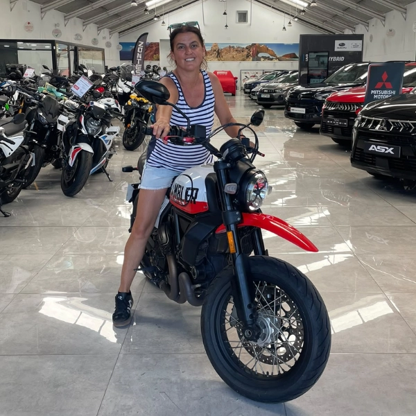 Entregas_Clientes_Farray_Motos_María_Candelaria