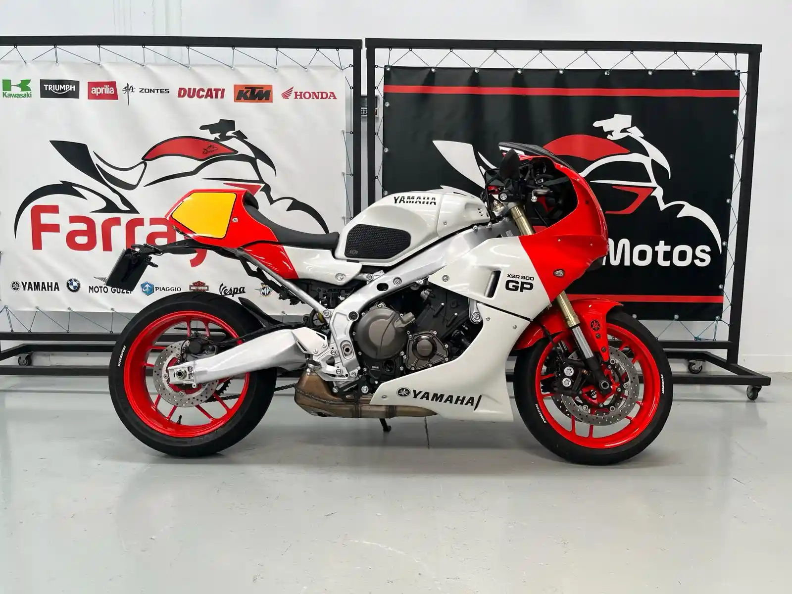 etiqueta-dgt