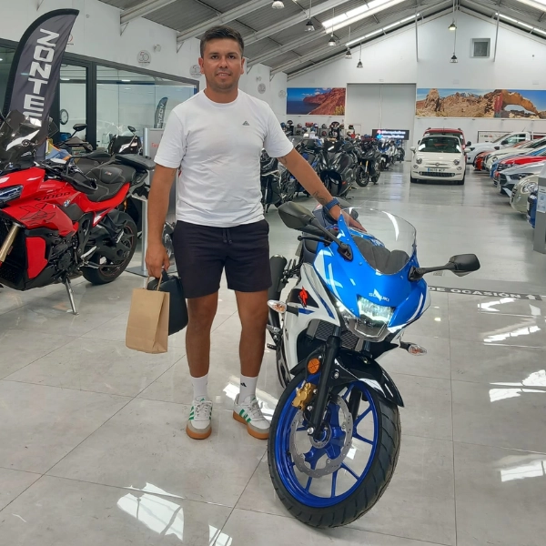 Entregas_Clientes_Farray_Motos_Gilberto