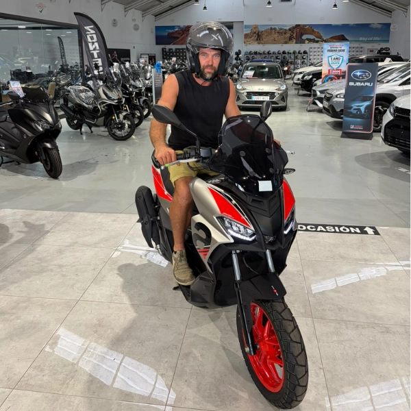 Entregas_Clientes_Farray_Motos_Mickael