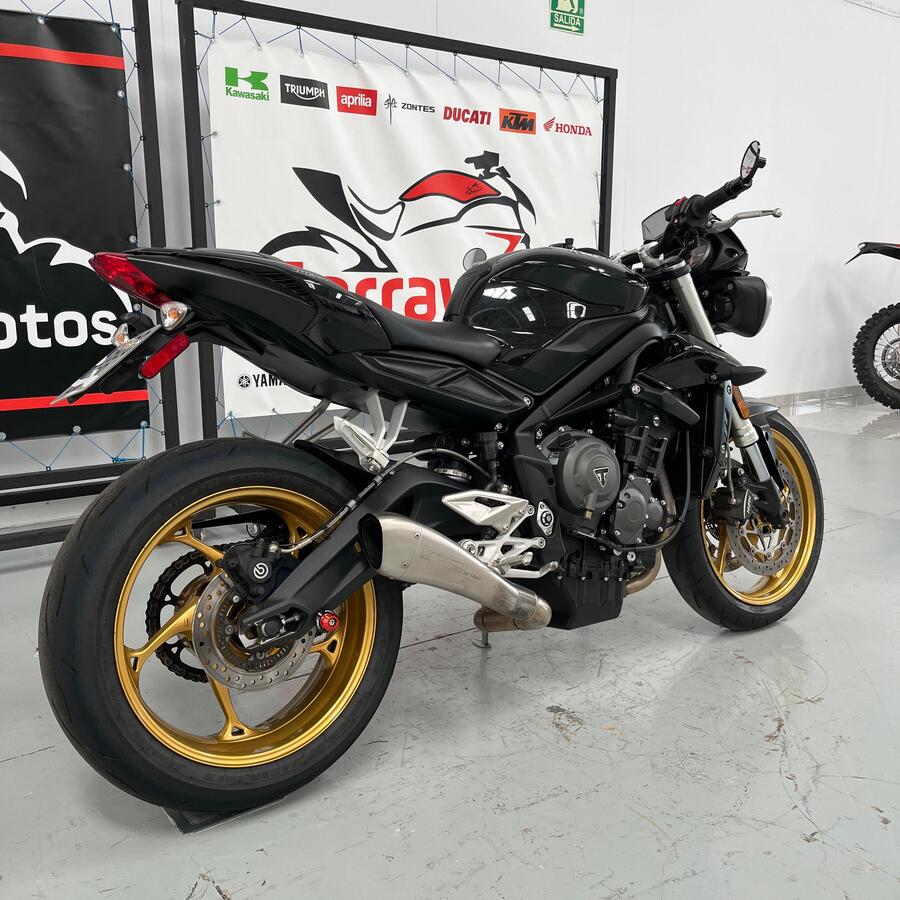 Triumph Street Triple 660